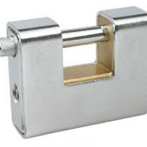 Armored shutter padlock